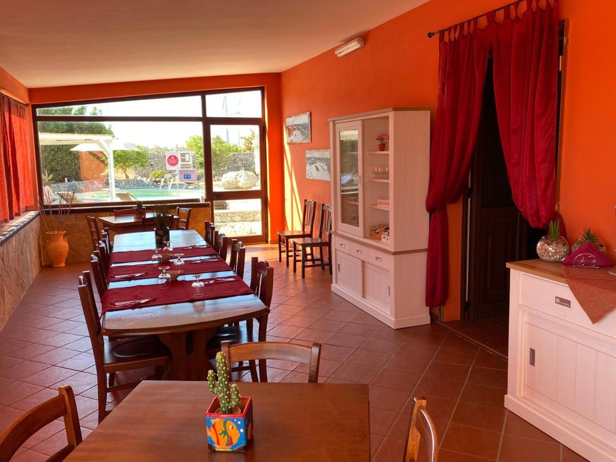 Agriturismo Masseria Saittole Carpignano Salentino Eksteriør billede