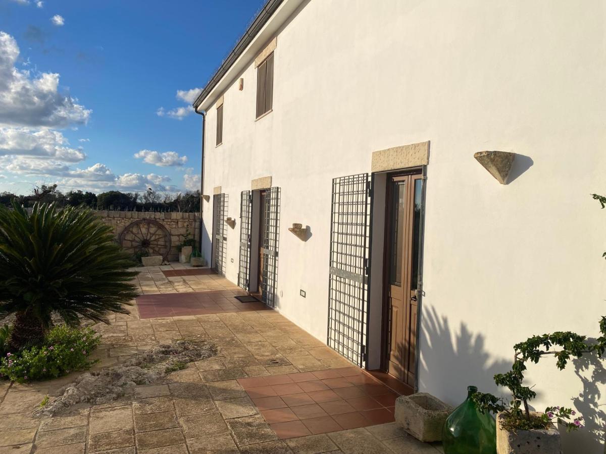 Agriturismo Masseria Saittole Carpignano Salentino Eksteriør billede
