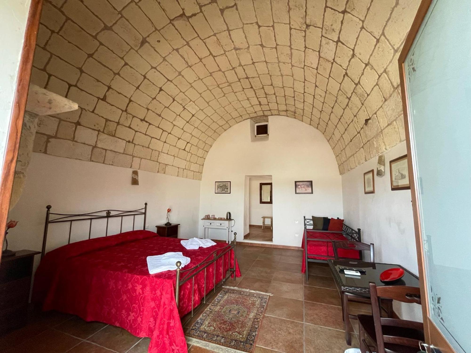 Agriturismo Masseria Saittole Carpignano Salentino Eksteriør billede